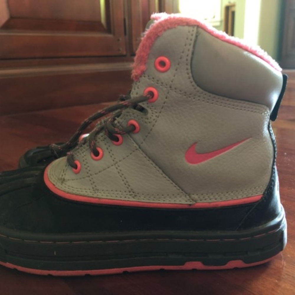 Nike Boots